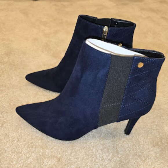 Calvin Klein Boots Women's 9.5 Navy, Bestie, Booties, Ankle Boots - Picture 1 of 8